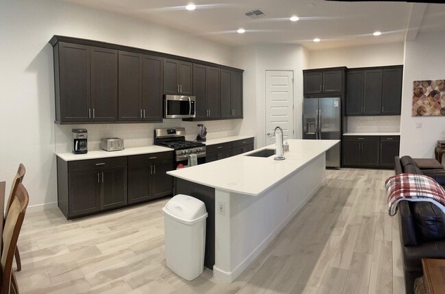 9329 W Sells Dr in Phoenix, AZ - Building Photo - Building Photo