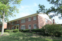 601 - 626 Broadmoor in Chesterfield, MO - Foto de edificio - Building Photo