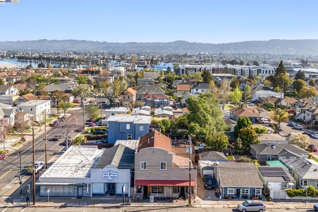 1707 Lincoln Ave in Alameda, CA - Building Photo - Building Photo