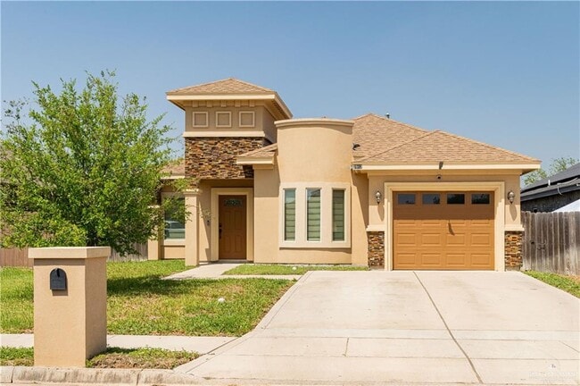 property at 2912 Fuerte Ave