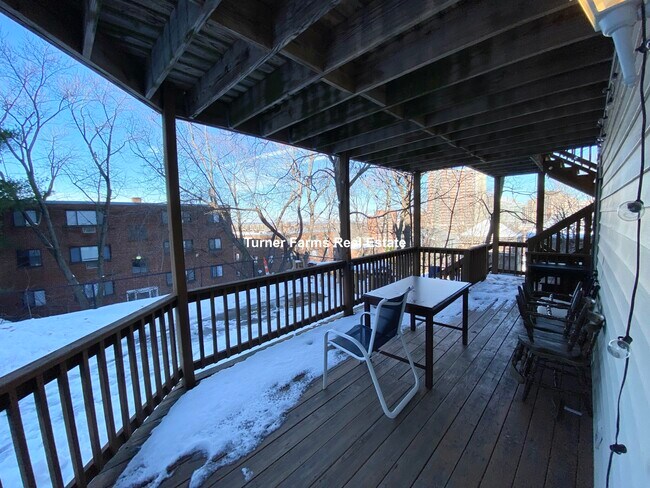 5 Sunset St, Unit 3 in Boston, MA - Building Photo - Building Photo