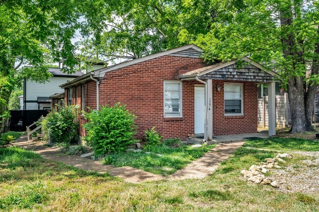 127 37th Ave N in Nashville, TN - Building Photo - Building Photo