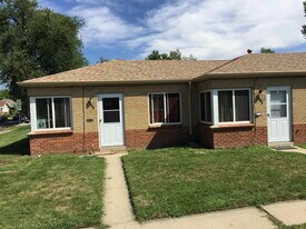 1360 S Grant St in Denver, CO - Building Photo