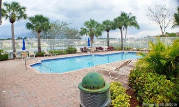1211 Imperial Lake Rd in West Palm Beach, FL - Building Photo - Building Photo