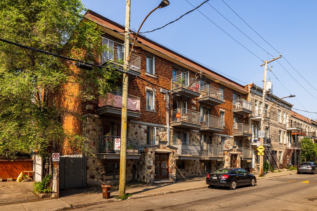 Helene in Montréal, QC - Building Photo