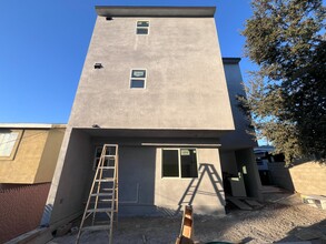 3318 Whiteside St, Unit 3318 - Suite A in Los Angeles, CA - Building Photo - Building Photo