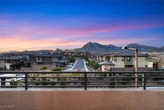 660 Clowder Spring Way in Las Vegas, NV - Building Photo - Building Photo