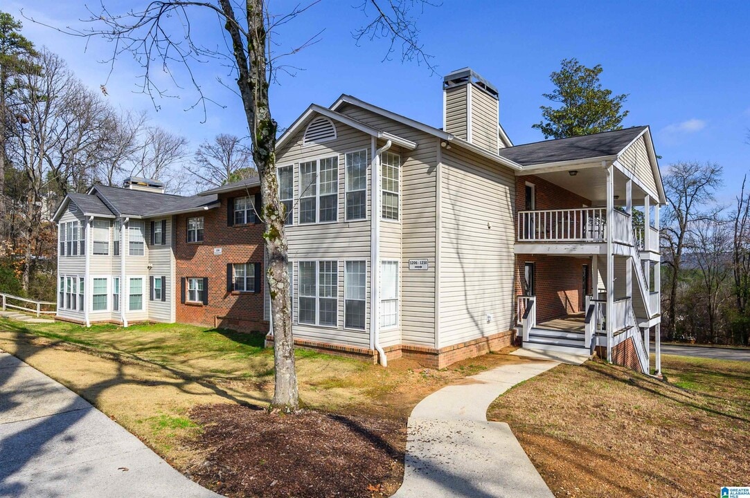1208 Morning Sun Dr in Birmingham, AL - Building Photo