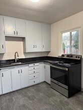 1042 8th St NW, Unit 1042 in Salem, OR - Building Photo - Building Photo