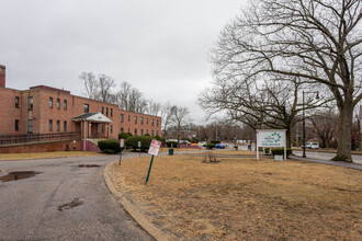 780 American Legion Hwy in Roslindale, MA - Building Photo - Building Photo