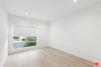 10630 Wilkins Ave in Los Angeles, CA - Foto de edificio - Building Photo