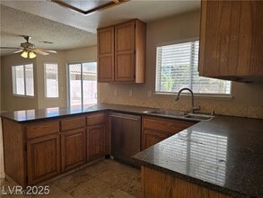 272 Cordero Dr in Henderson, NV - Building Photo - Building Photo