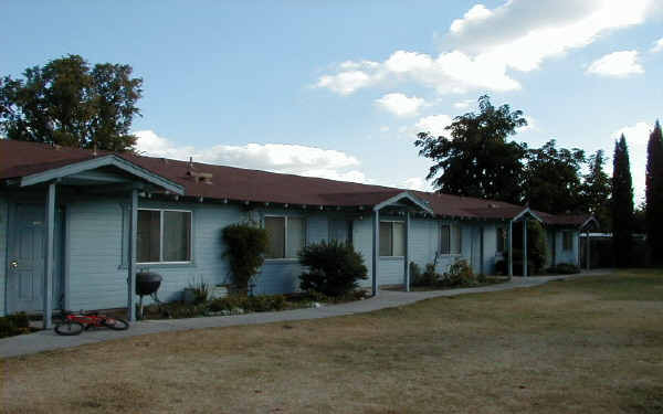 916-922 Vermont Ave in Turlock, CA - Building Photo - Building Photo