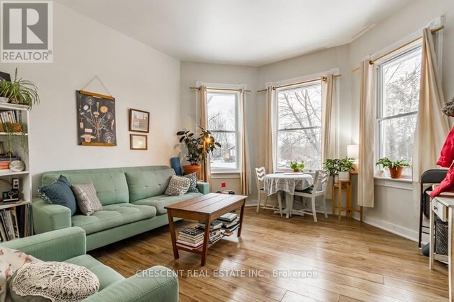 265 Barrie Rd in Orillia, ON - Building Photo - Building Photo