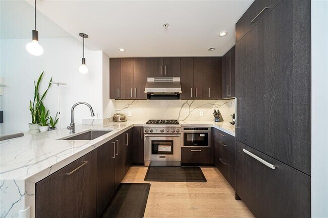 1400 Hudson St-Unit -#805 in Hoboken, NJ - Building Photo - Building Photo