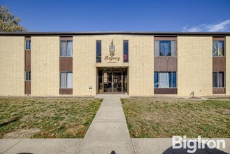 Regency in York, NE - Building Photo - Building Photo