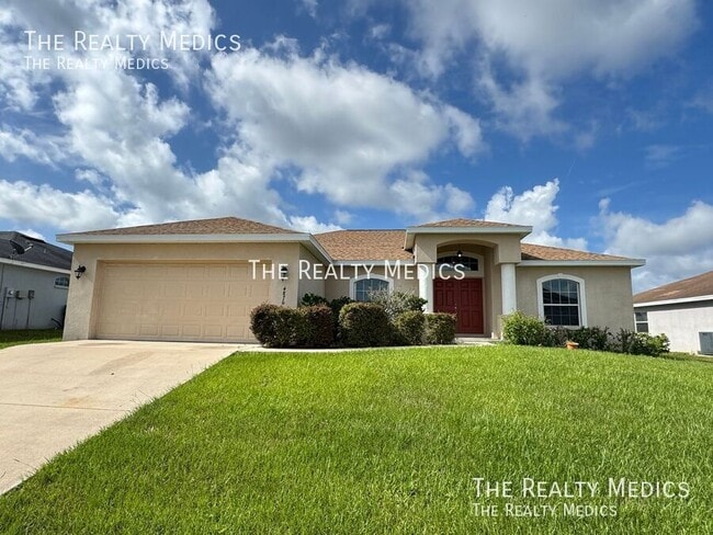 property at 4876 Summerfield Cir