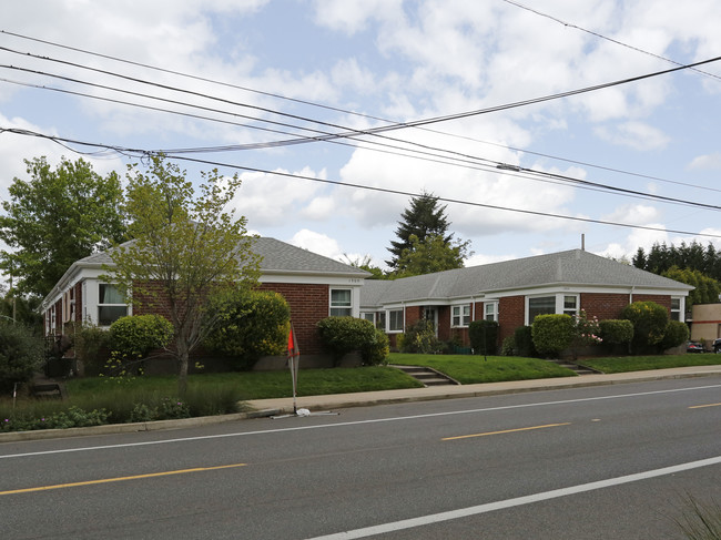 1309 N Killingsworth St in Portland, OR - Building Photo - Building Photo