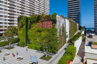 2000 S Ocean Blvd in Hallandale Beach, FL - Building Photo - Building Photo