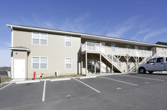 Creekside at Weaverville in Weaverville, NC - Building Photo - Building Photo