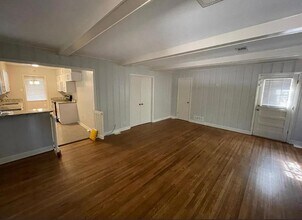 1653 Colonial Rd in Memphis, TN - Building Photo - Building Photo