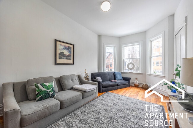 1626 N Fairfield Ave, Unit 2