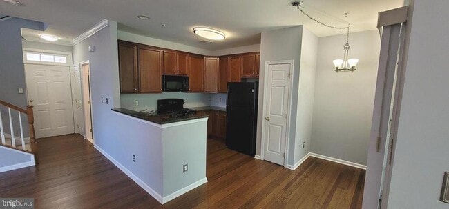 property at 43840 Hickory Corner Terrace