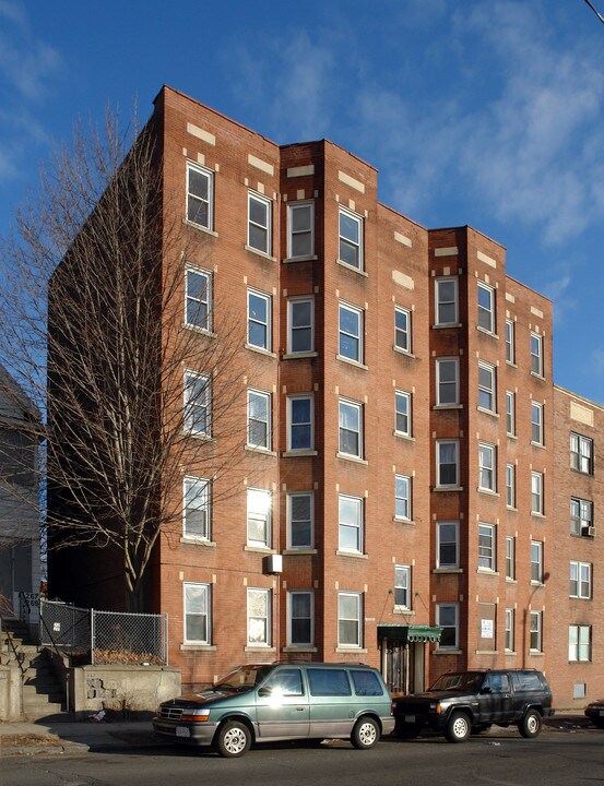 263 Elm St in Holyoke, MA - Foto de edificio