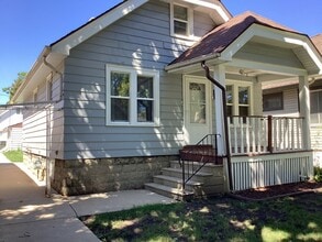 1753 S 69th St in West Allis, WI - Building Photo - Building Photo