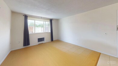 357 Faneuil St, Unit 15 in Boston, MA - Building Photo - Building Photo