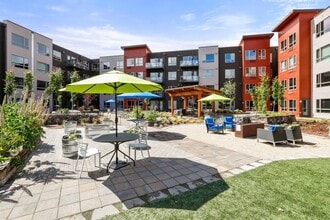 South Block Apartments in Salem, OR - Foto de edificio - Building Photo