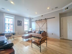 321 Washington St in Hoboken, NJ - Building Photo - Building Photo