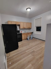 1321 W Auburn St in Philadelphia, PA - Building Photo - Building Photo