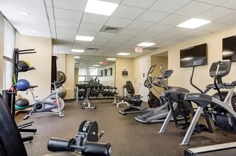 30 Caldwell St in Boston, MA - Foto de edificio - Building Photo