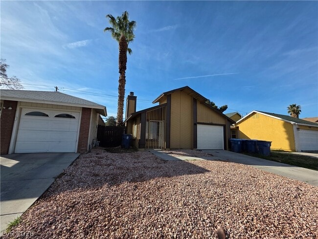 property at 5483 Requa Ave