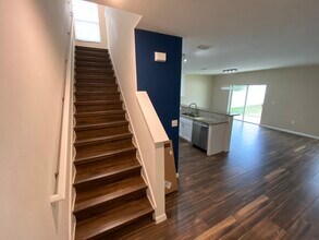 10536 Rhodine Rd in Riverview, FL - Foto de edificio - Building Photo