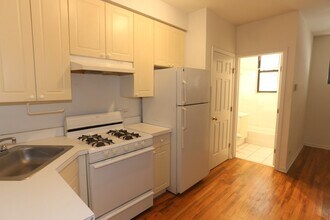 922 W Dakin in Chicago, IL - Building Photo - Building Photo