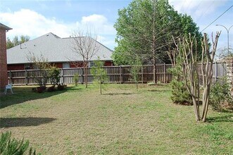 2315 Stennett Dr in Arlington, TX - Building Photo - Building Photo
