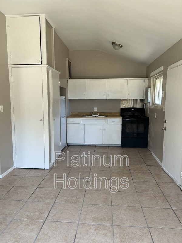 property at 1043 Neville Ave