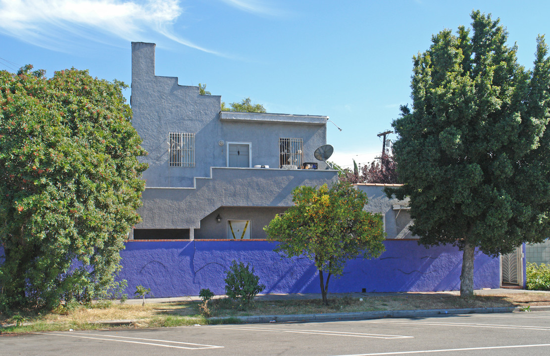 2610 La Cienega Ave in Los Angeles, CA - Building Photo