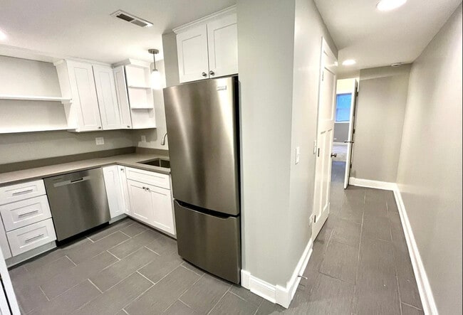 311 W Harrison St in Oak Park, IL - Building Photo - Building Photo