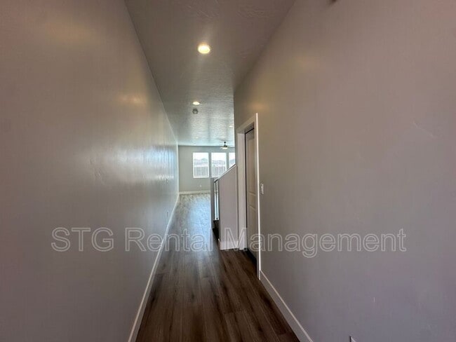 1147 S 4380 W in Hurricane, UT - Building Photo - Building Photo