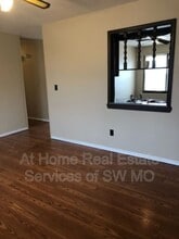 3231 W Olive St in Springfield, MO - Building Photo - Building Photo