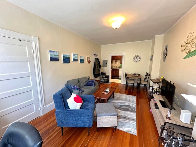 78 Charles St, Unit 2 in Boston, MA - Building Photo - Building Photo