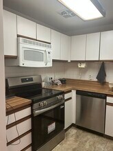45 Burgundy Hill Ln in Middletown, CT - Building Photo - Building Photo