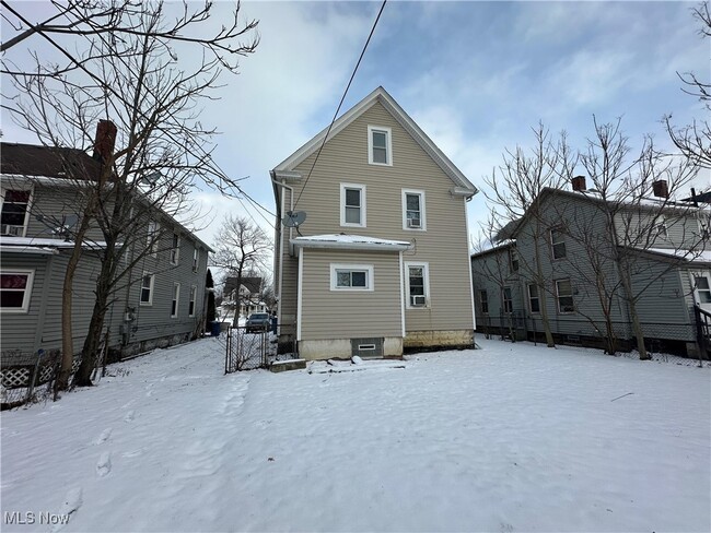 property at 2634 Apple Ave