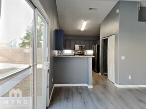 5537 Morning Swim Ln in Las Vegas, NV - Building Photo - Building Photo