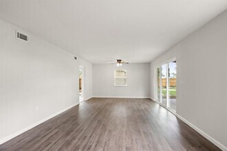 19511 Pine Echo Dr in Humble, TX - Building Photo - Building Photo