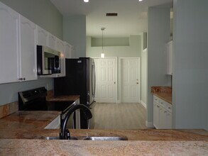 890 Lake Wellington Dr in Wellington, FL - Building Photo - Building Photo