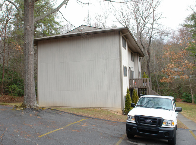 356 Genesis Cir in Black Mountain, NC - Building Photo - Building Photo